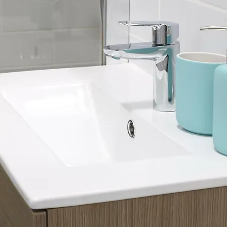 Luxury Olimpia In Bucharest, With Netflix App